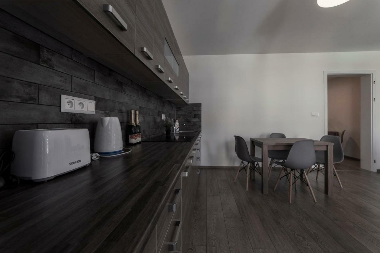Hostel Homer Liben Praha Exteriér fotografie